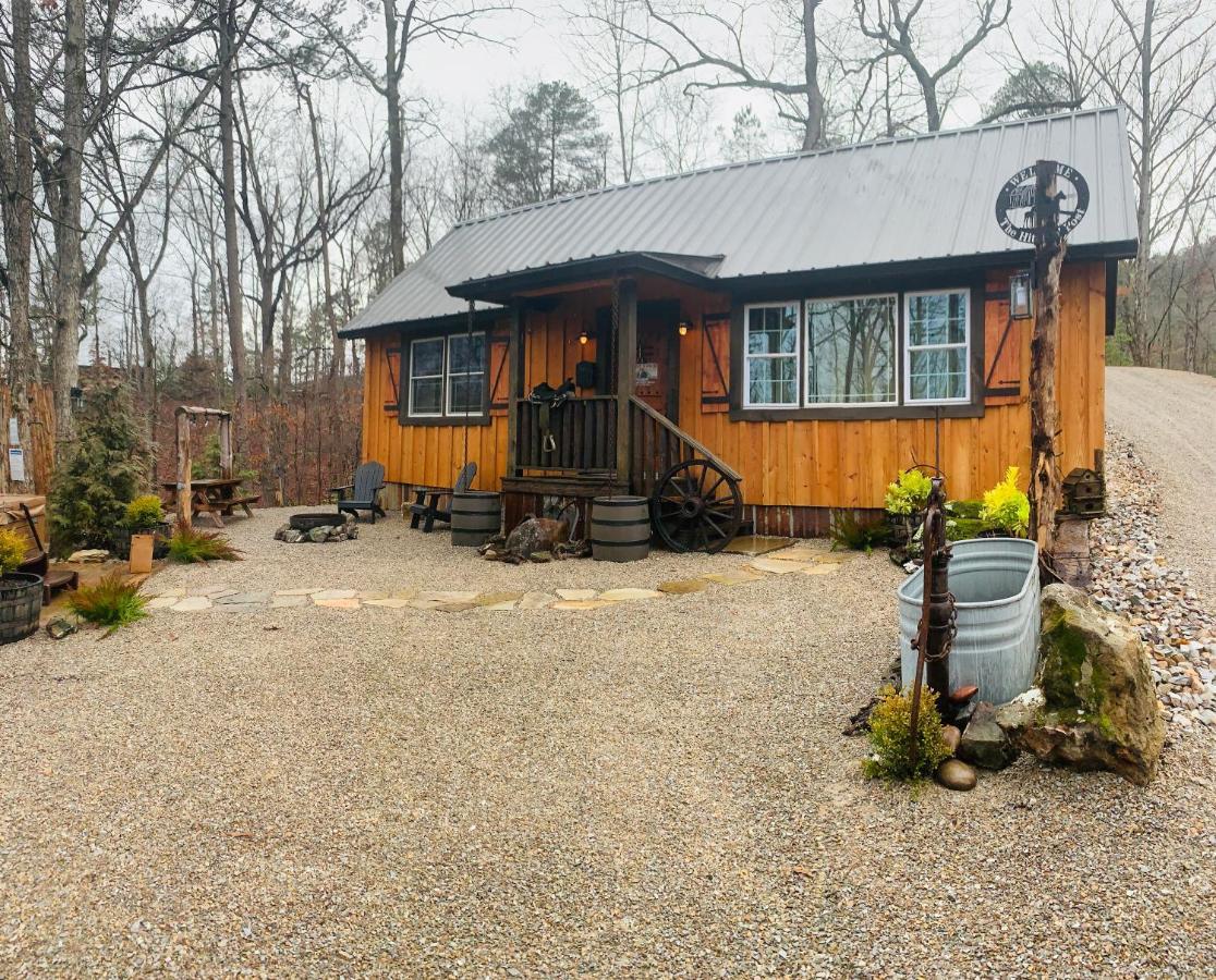 Fox Pass Cabins Hot Springs Exterior foto