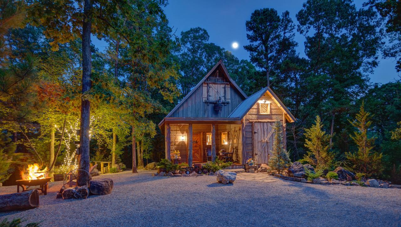 Fox Pass Cabins Hot Springs Exterior foto