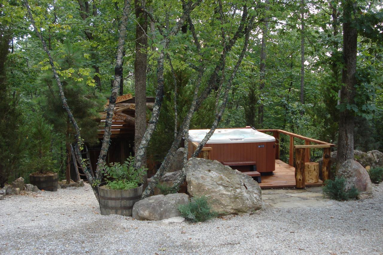 Fox Pass Cabins Hot Springs Exterior foto